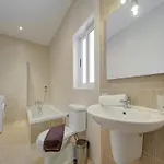 Stylish & Penthouse With Seaviews And Jacuzzis Apartamento