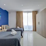 Stylish & Penthouse With Seaviews And Jacuzzis *