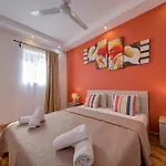 Stylish & Penthouse With Seaviews And Jacuzzis Apartamento