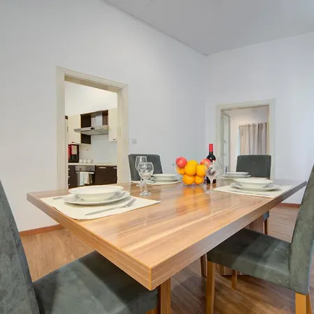 Sapphire Residences - 2 Bedroom With Views By Shortletsmalta