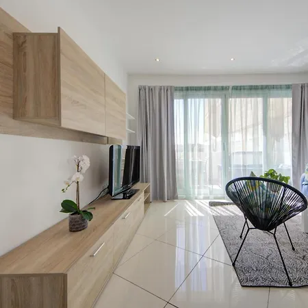 Sapphire Residences - 2 Bedroom With Views By Shortletsmalta * سليمة