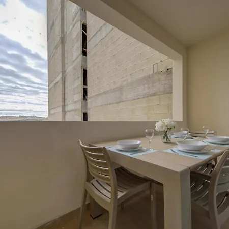 Sapphire Residences - 2 Bedroom With Views By Shortletsmalta * سليمة