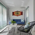 Stylish & Penthouse With Seaviews And Jacuzzis *