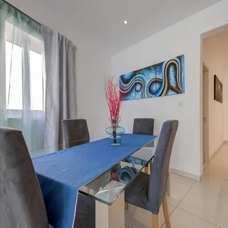 Sapphire Residences - 2 Bedroom With Views By Shortletsmalta Apartamento *