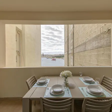 Sapphire Residences - 2 Bedroom With Views By Shortletsmalta Sliema