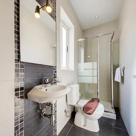 Stylish & Penthouse With Seaviews And Jacuzzis Appartamento Sliema