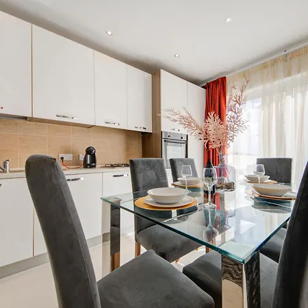 Sapphire Residences - 2 Bedroom With Views By Shortletsmalta Sliema