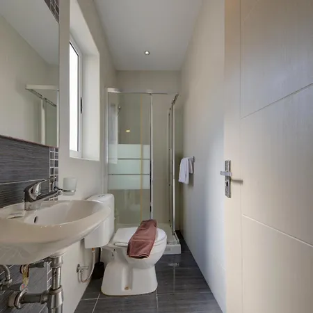 Sapphire Residences - 2 Bedroom With Views By Shortletsmalta * Sliema
