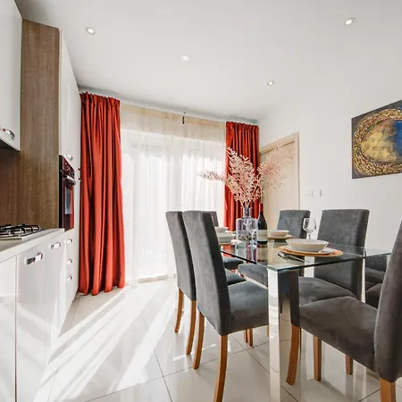 Sapphire Residences - 2 Bedroom With Views By Shortletsmalta * Sliema