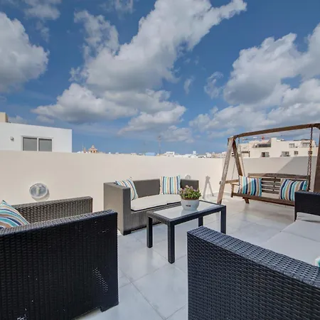 Stylish & Penthouse With Seaviews And Jacuzzis Appartamento