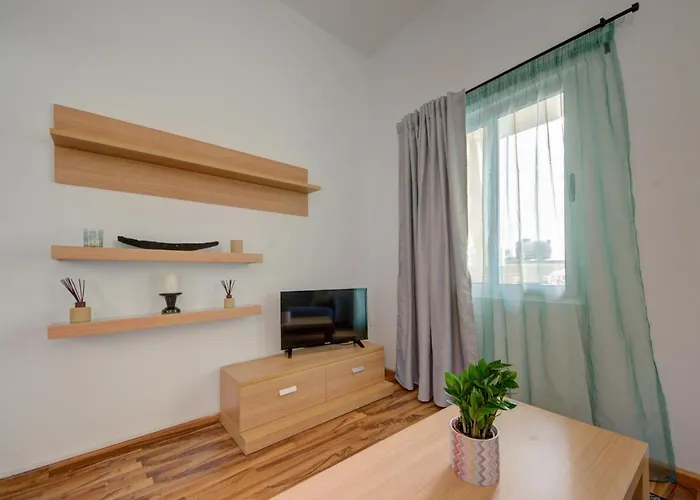 Stylish & Penthouse With Seaviews And Jacuzzis شقة سليمة