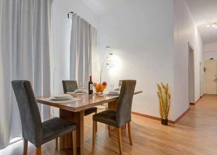 شقة Stylish & Penthouse With Seaviews And Jacuzzis