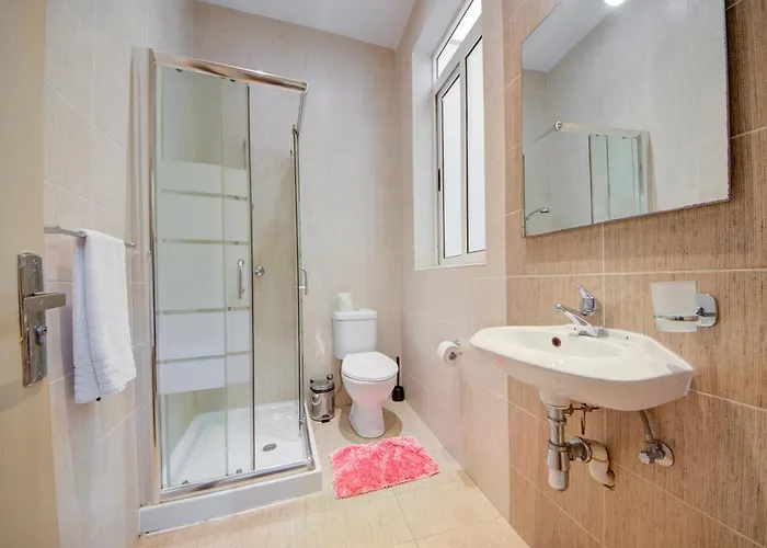 Stylish & Penthouse With Seaviews And Jacuzzis *