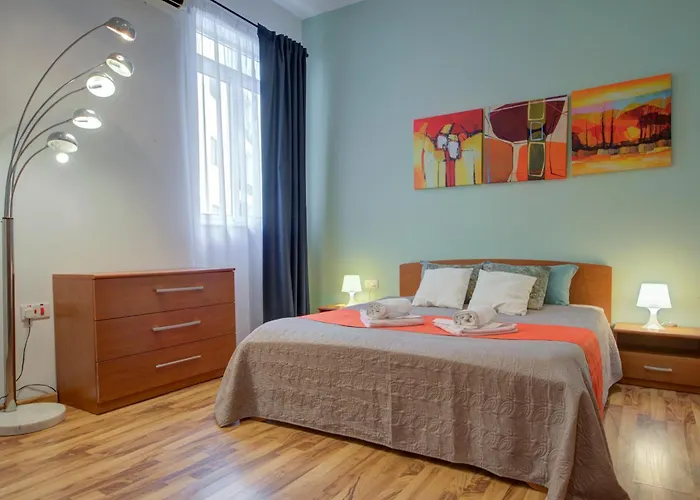 Stylish & Penthouse With Seaviews And Jacuzzis شقة