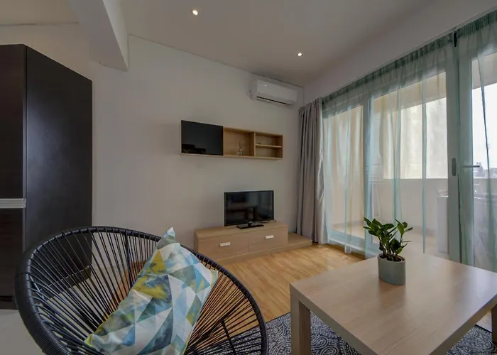 Stylish & Penthouse With Seaviews And Jacuzzis Apartment *